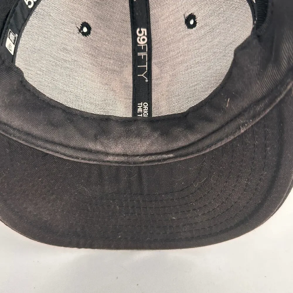 New Era New York Yankee's NLB Baseball Black & White Hat Size 7 1/2